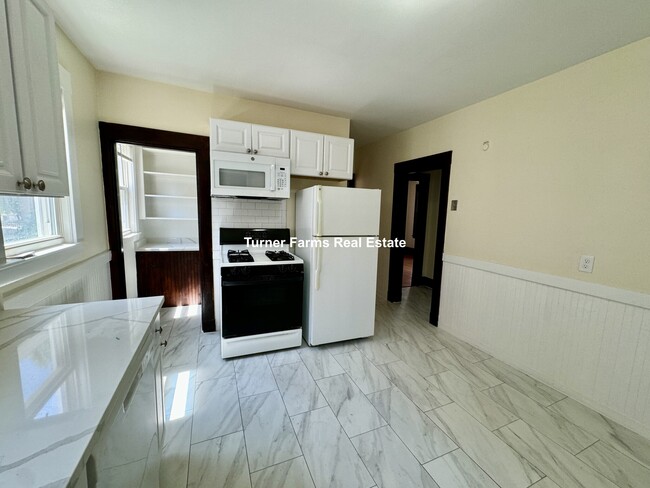 Building Photo - 41 Michigan Ave Unit 1