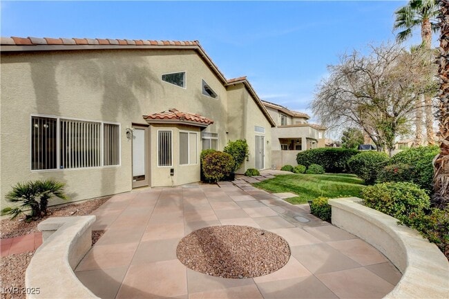 Building Photo - 9537 Gainey Ranch Ave