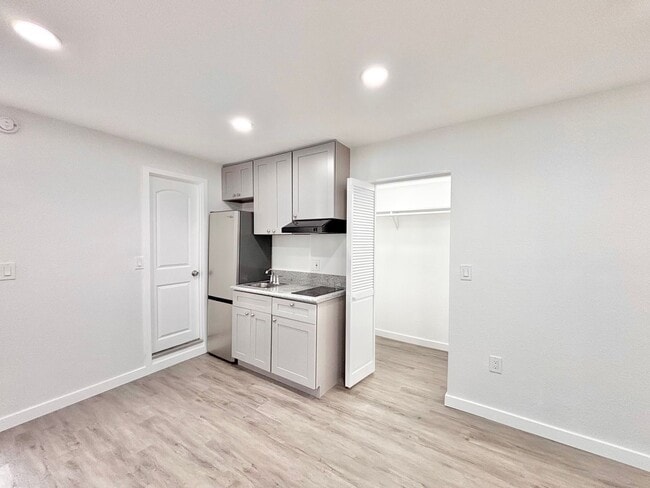 Photo - 3945 1/2 Lowell Ave Unidad 3945 1/2 Lowell Ave