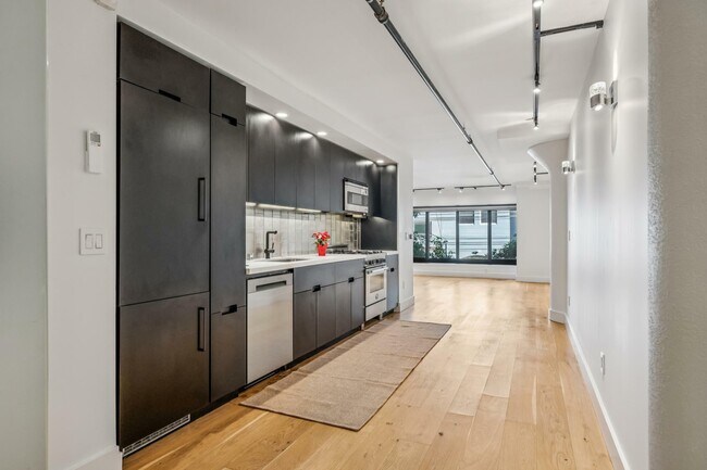 Photo - 1875 Mission St Unit 211