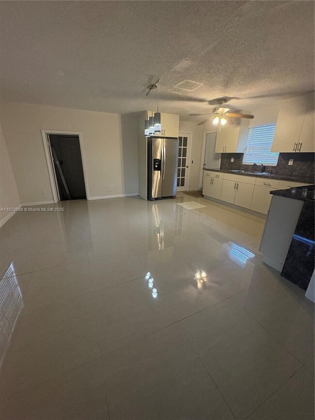 Photo - 850 NW 168th Terrace