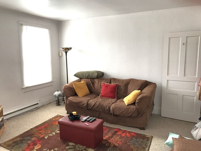 Building Photo - 141 E 20th Ave Unit 2