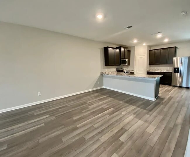 237 Mount Vernon Way