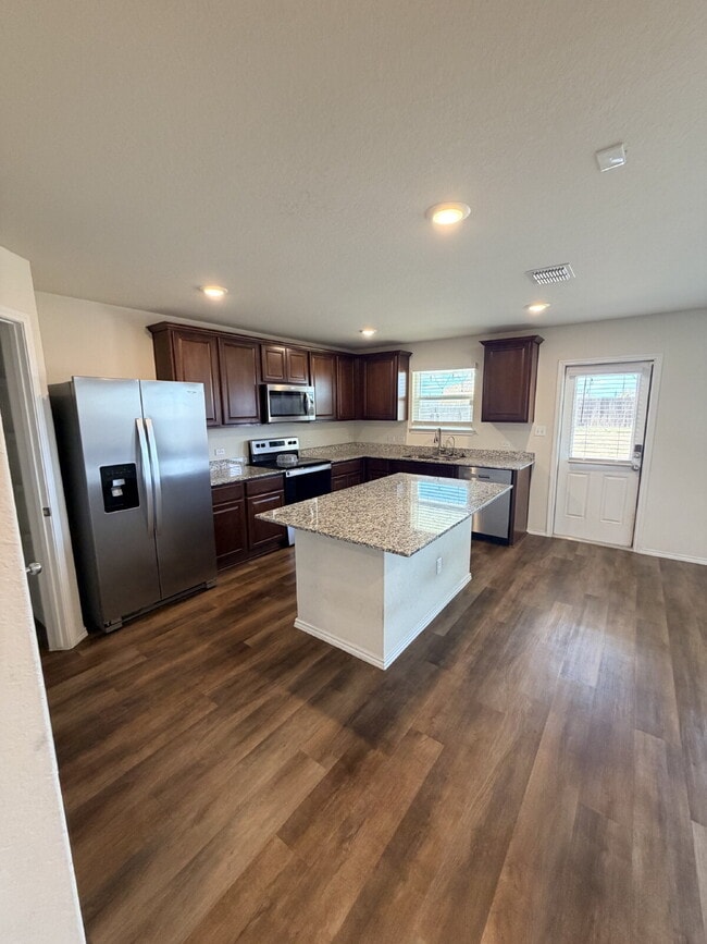 631 Wild Olive Wy