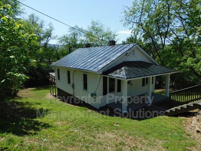 Photo - 202 Wilson Ave