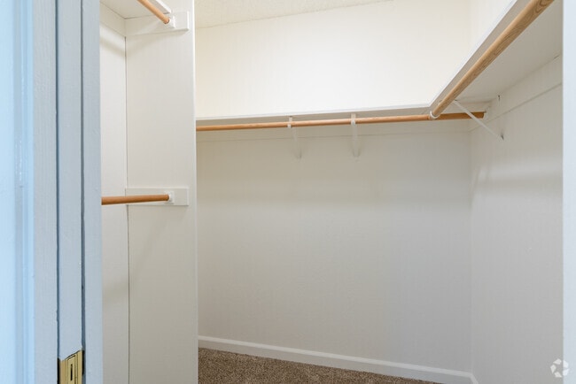 Walk in Closet