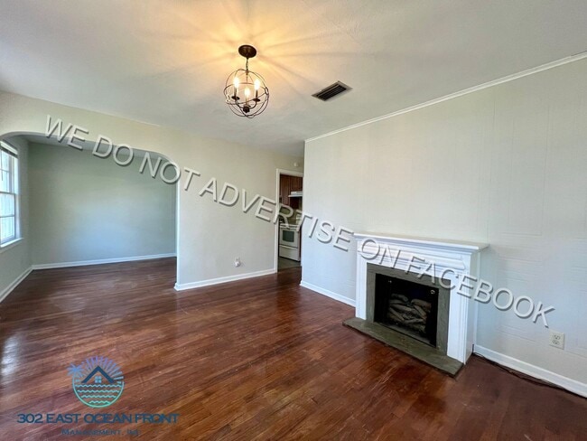 Photo - Charming 3 bedroom / 2 bathroom house now available for rent!