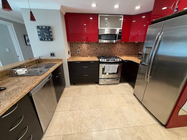 Photo - 44 Broadlawn Dr Unit 1