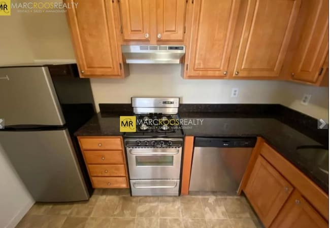 Photo - 369 Dorchester St
