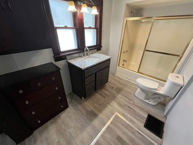 Photo - Newly Remodeled 3 Bedroom House!