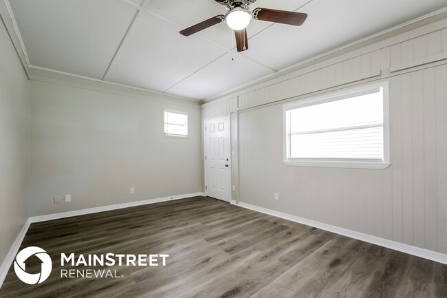 Photo - 107 Lake Elizabeth Dr