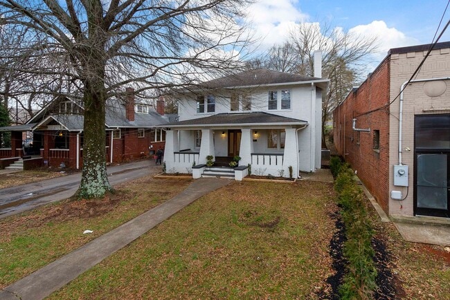 Photo - Knoxville 37917 - 4 bedroom, 3 bath home - Call Ryan Fogarty 865-333-4840