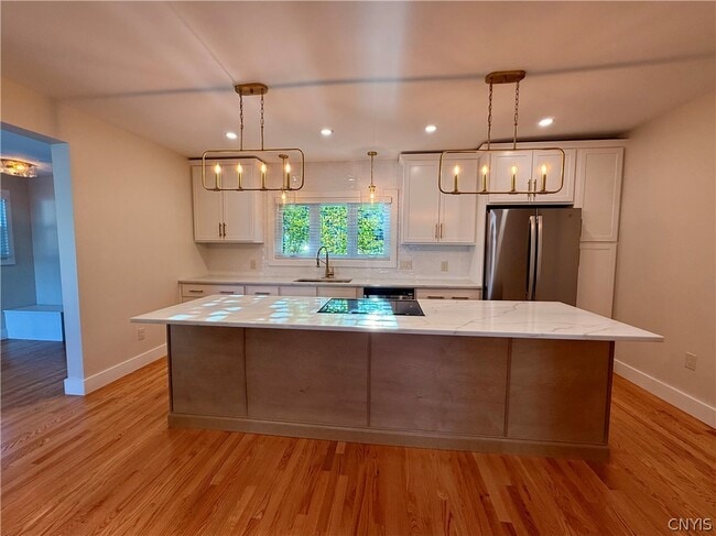 Photo - 11 Sanger Ave