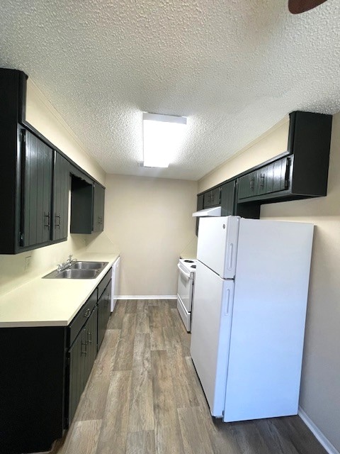 Photo - 2632 Colonial Ave