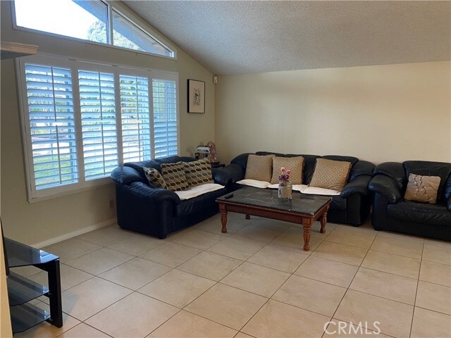 Photo - 840 Bridle Dr