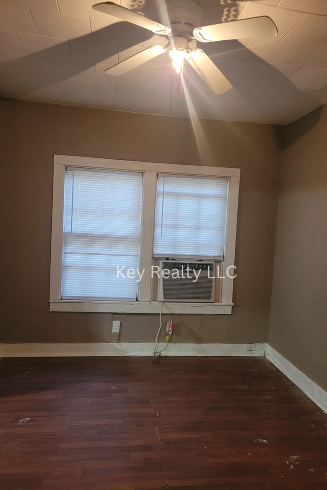 Photo - 103 Gordon St