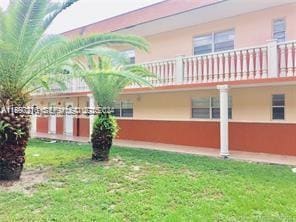 Building Photo - 2750 Pierce St Unit 3