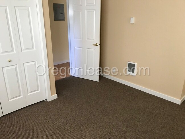 Photo - 1635 Patterson Alley Unidad #1