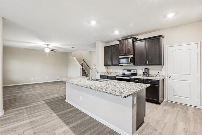 Photo - 117 Cherry Tree Ln