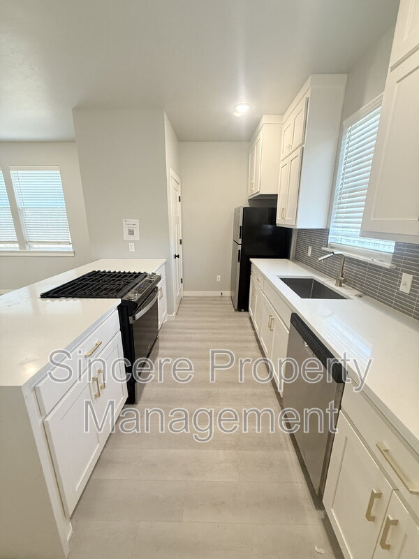 Photo - 2008 NW 27th St Unit #D