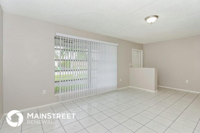 Photo - 8640 NW 25th St