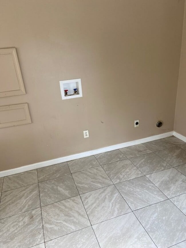 Photo - 1131 Lynn St Unit 1131A