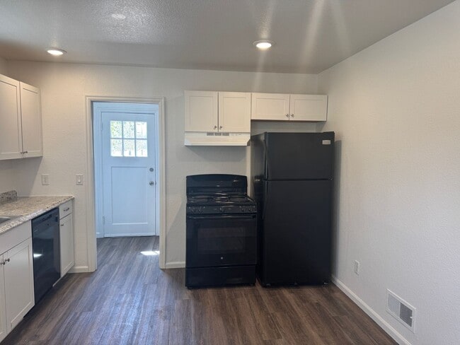 Photo - Home Sweet Home Urban Cottage