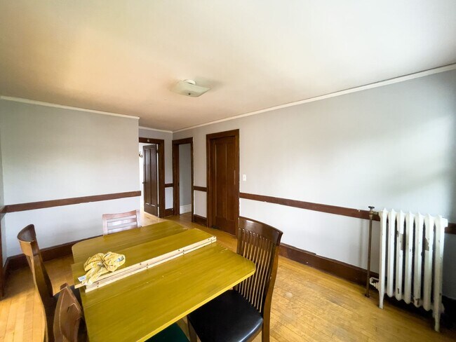 Photo - 509 6th St SE Unit 3