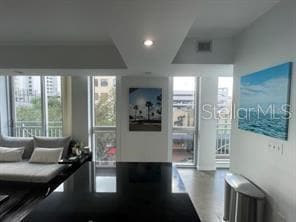 Photo - 1350 Main St Unidad 304