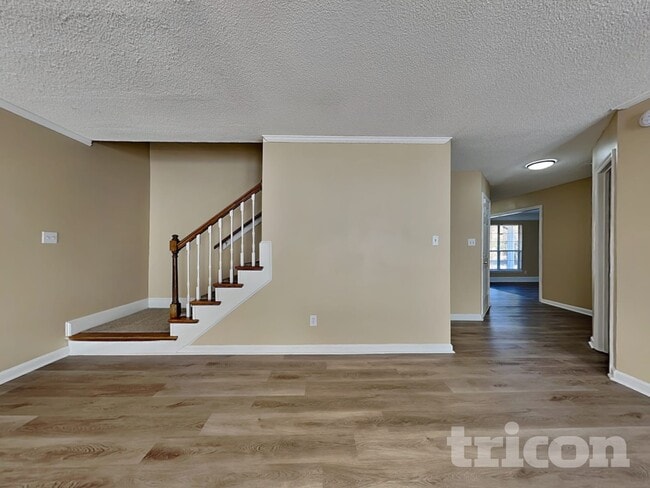 Photo - 3862 Live Oak Ln