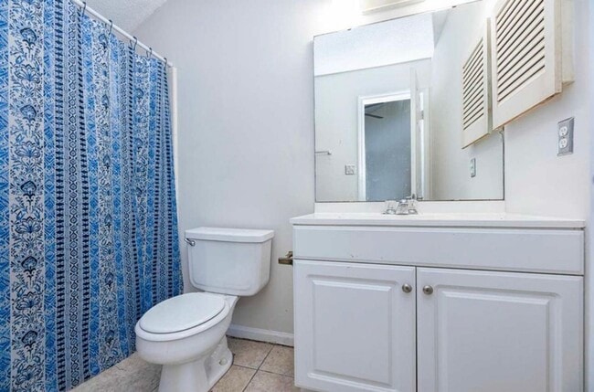 Photo - 2400 Sandpiper St