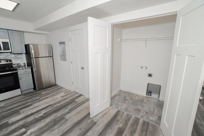 Laundry Area with Washer & Dryer Connections