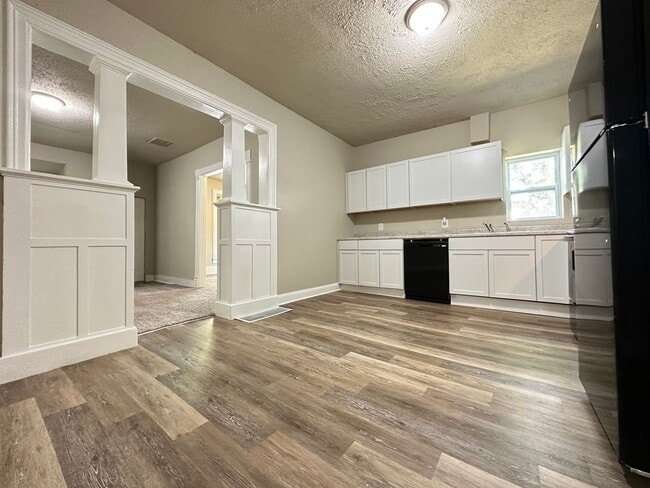 Photo - 4 Bedroom 2 Bathroom Home in Winterset