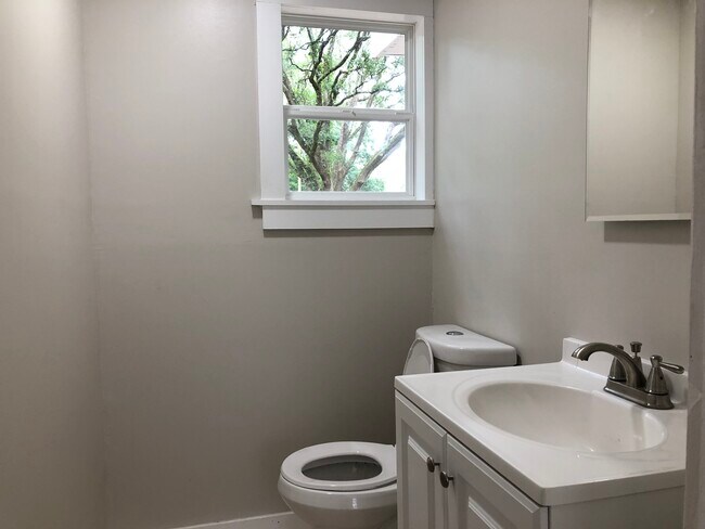 Photo - Sebulon Charlotte