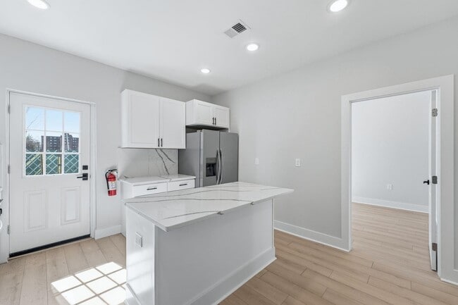 Photo - 1205 Hillside Pl Unit 1