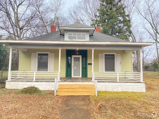 Building Photo - 1113 Peachtree St Rental
