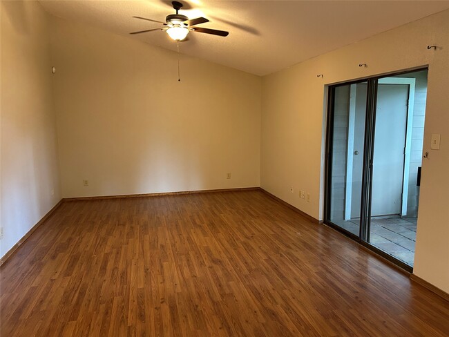 Photo - 14911 Wunderlich Dr Unit 412