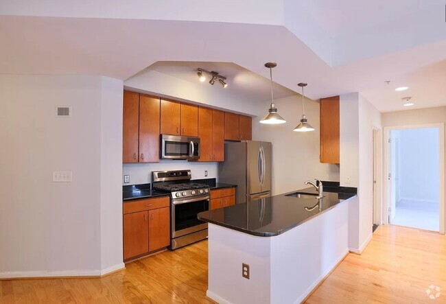 Building Photo - 1001 L St NW Unit 308 Rental