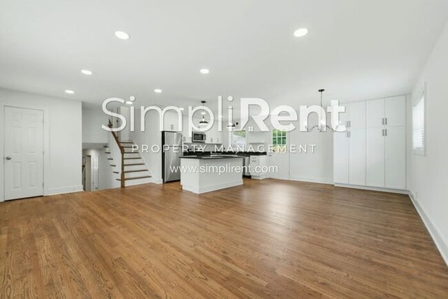 Photo - Beautifully Renovated 4 Bedroom Home for Rent in Decatur!