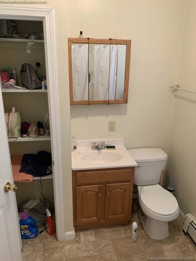 Building Photo - 18 Ashford St Unit 2