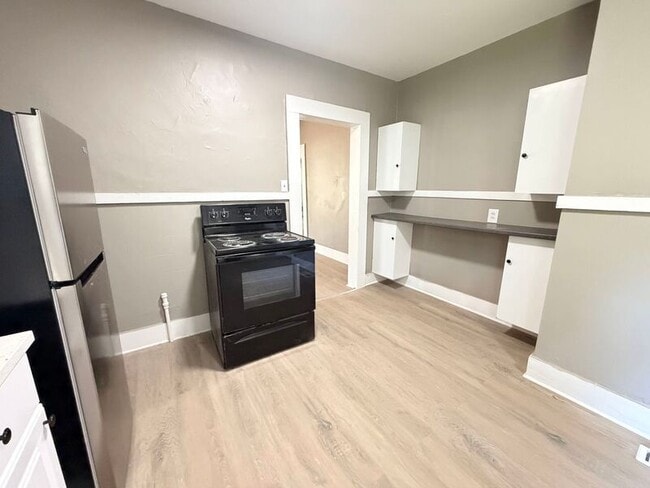Photo - 617 83rd Pl S
