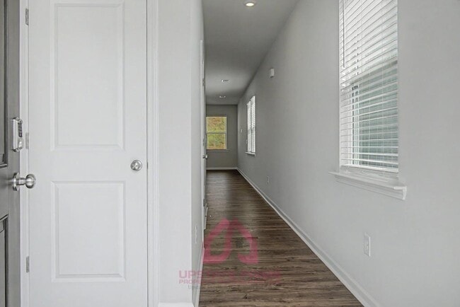 376 Highline Trl