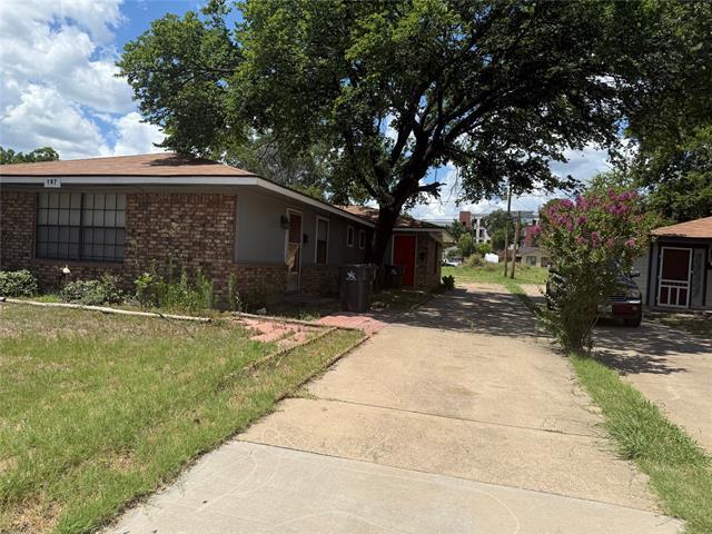 Photo - 107 Ray St