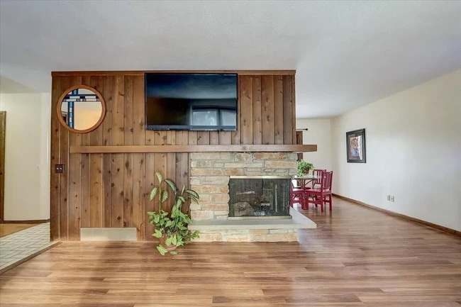 Photo - 4906 Academy Dr