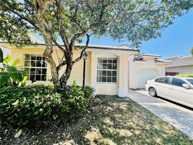 Building Photo - 14550 SW 123rd Ct Rental