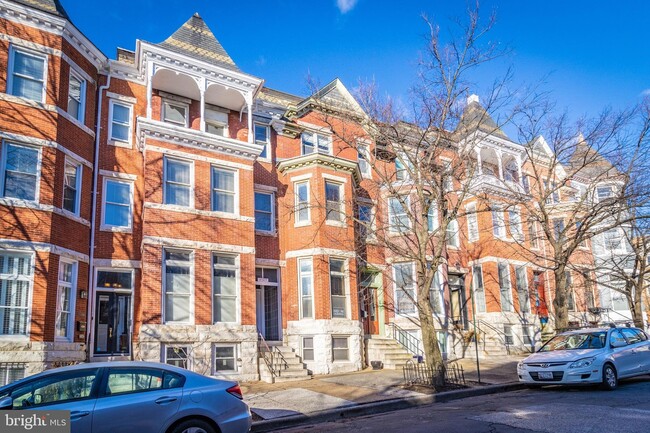 Building Photo - 2124 Bolton St Unit 3