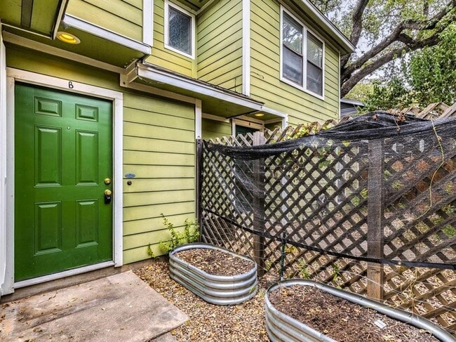 Photo - Charming 2 Bedroom, 1.5 Bathroom Home with...