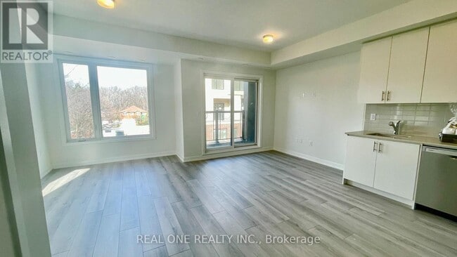 Photo - 3562 Colonial Dr