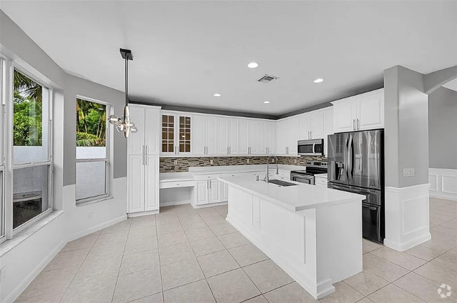 Building Photo - 4765 S Classical Blvd Rental
