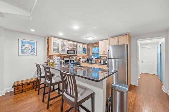 Photo - 194 Washington St Unit 1